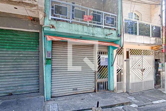 Fachada de casa à venda com 1 quarto, 50m² em Conceição, Osasco