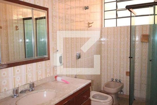 Banheiro de casa à venda com 4 quartos, 240m² em Vila Dom Pedro Ii, São Paulo