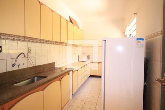 Cozinha de casa à venda com 4 quartos, 240m² em Vila Dom Pedro Ii, São Paulo
