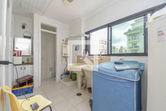 Área de Serviço de apartamento para alugar com 3 quartos, 370m² em Higienópolis, São Paulo