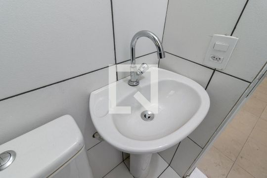 Banheiro de casa para alugar com 1 quarto, 30m² em Vila Nova Cachoeirinha, São Paulo