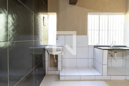 Cozinha e Área de Serviço de casa para alugar com 1 quarto, 30m² em Vila Nova Cachoeirinha, São Paulo