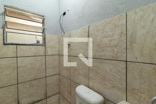 Banheiro de kitnet/studio para alugar com 1 quarto, 30m² em Vila Nova Cachoeirinha, São Paulo