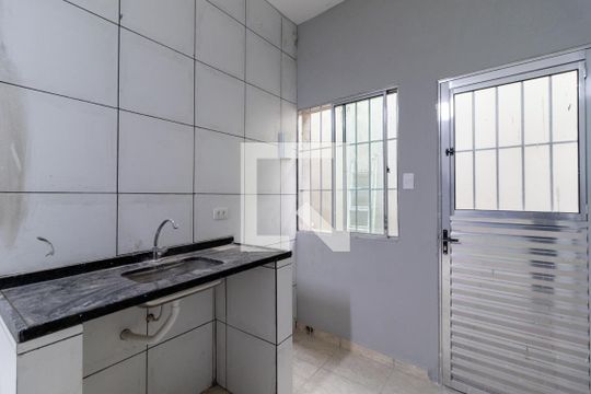 Cozinha de kitnet/studio para alugar com 1 quarto, 30m² em Vila Nova Cachoeirinha, São Paulo