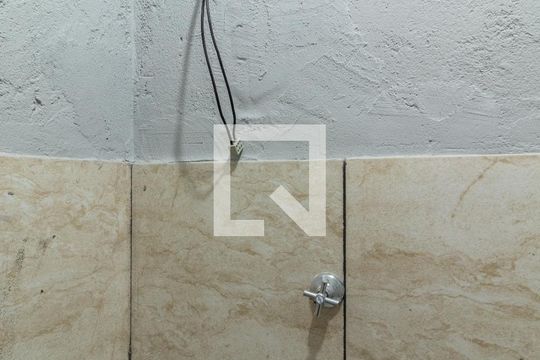 Banheiro de kitnet/studio para alugar com 1 quarto, 30m² em Vila Nova Cachoeirinha, São Paulo