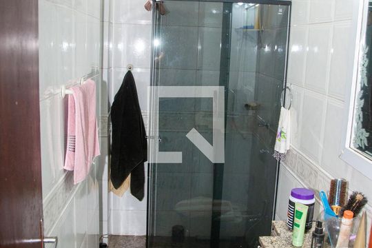 Banheiro de casa à venda com 5 quartos, 300m² em Conjunto Agua Branca, Contagem