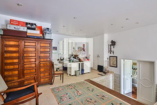 Suíte 1 de casa à venda com 4 quartos, 380m² em Jardim das Bandeiras, São Paulo