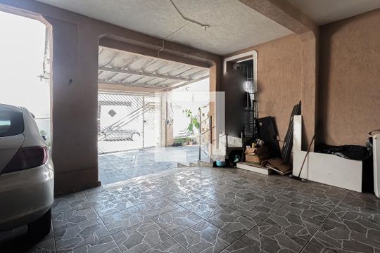 Garagem de casa à venda com 2 quartos, 100m² em Jardim Santa Cecilia, Guarulhos