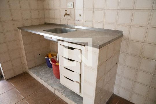 Cozinha de apartamento para alugar com 1 quarto, 62m² em Bom Retiro, São Paulo