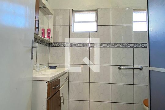Banheiro de casa à venda com 7 quartos, 500m² em Rondônia, Novo Hamburgo
