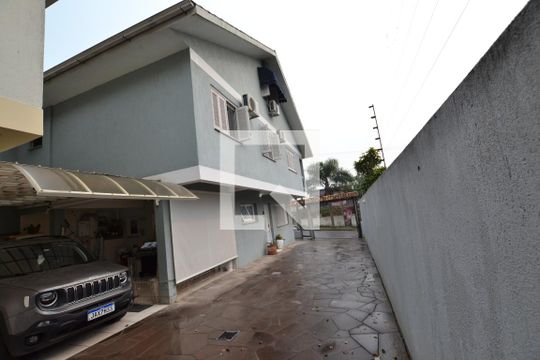 Área comum de casa de condomínio à venda com 4 quartos, 204m² em Camaquã, Porto Alegre