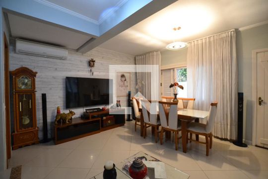 Sala de casa de condomínio à venda com 4 quartos, 204m² em Camaquã, Porto Alegre