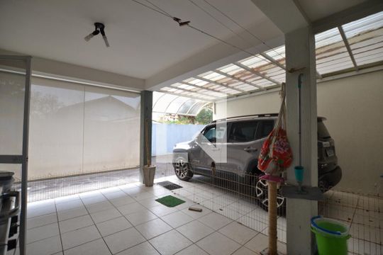 Garagem para 2 Carros de casa de condomínio à venda com 4 quartos, 204m² em Camaquã, Porto Alegre