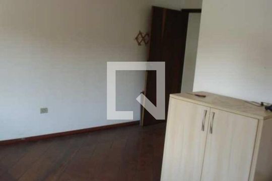 Casa à venda com 3 quartos, 320m² em Vila Esperança, São Paulo