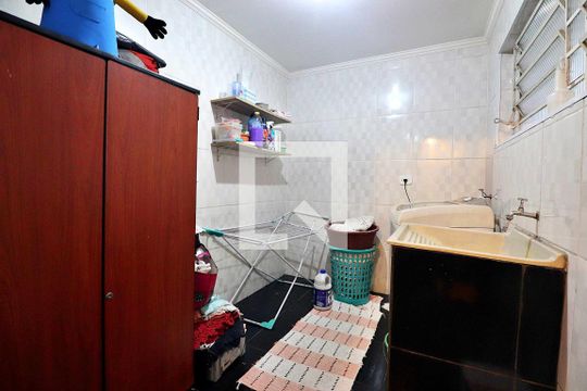 Área de Serviço de casa à venda com 3 quartos, 300m² em Parque das Nações, Santo André