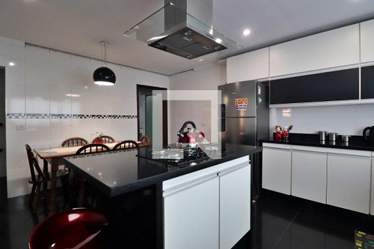 Cozinha de casa à venda com 3 quartos, 300m² em Parque das Nações, Santo André