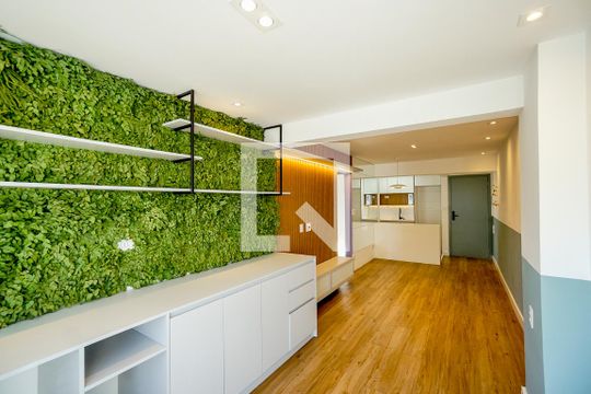 Sala de apartamento para alugar com 2 quartos, 55m² em Chácara Seis de Outubro, São Paulo