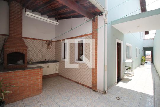 Quintal de casa à venda com 3 quartos, 163m² em Jardim Brasília (zona Leste), São Paulo