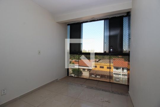 Quarto 1 de apartamento para alugar com 2 quartos, 48m² em Taguatinga Sul (taguatinga), Brasília