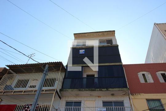 Placa de apartamento para alugar com 2 quartos, 48m² em Taguatinga Sul (taguatinga), Brasília
