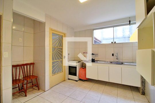 Cozinha de casa à venda com 3 quartos, 123m² em Campestre, Santo André