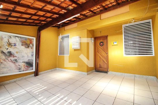 Garagem de casa à venda com 3 quartos, 123m² em Campestre, Santo André