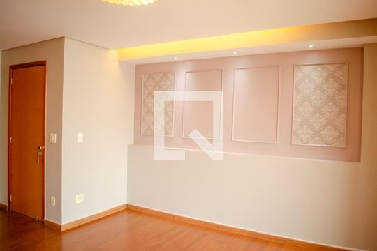 Sala de apartamento à venda com 3 quartos, 110m² em Jardim Goiás, Goiânia