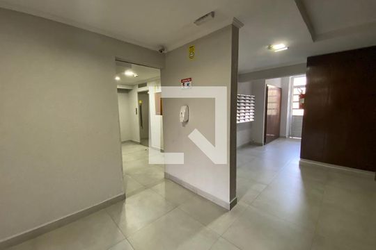 Hall de apartamento à venda com 2 quartos, 54m² em Saúde, São Paulo