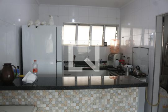 Apartamento para alugar com 2 quartos, 135m² em Itararé, São Vicente