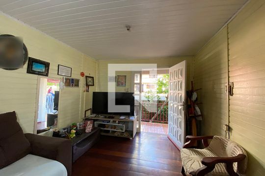 Sala 2 de casa à venda com 4 quartos, 150000m² em Padre Reus, São Leopoldo