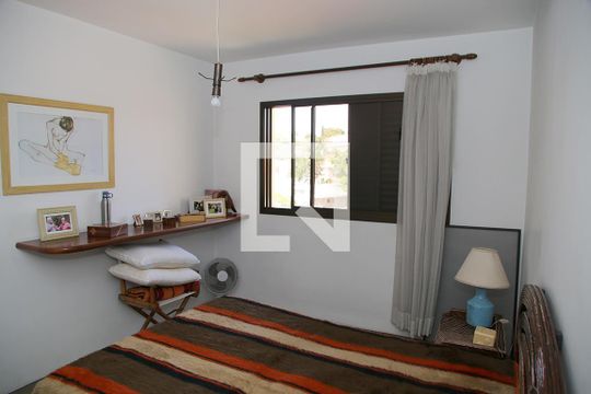 Quarto - Suíte de casa à venda com 4 quartos, 267m² em Vila Madalena, São Paulo