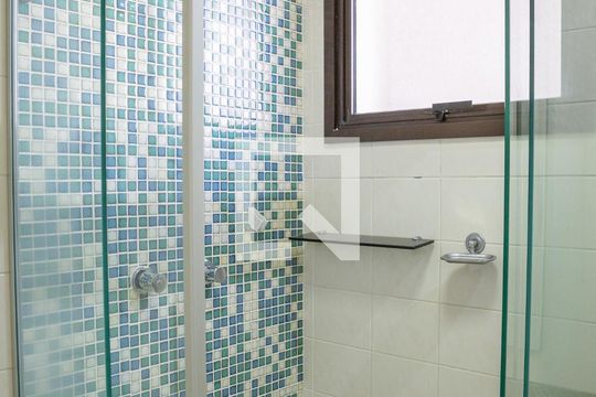 Banheiro de apartamento para alugar com 1 quarto, 40m² em Perdizes, São Paulo