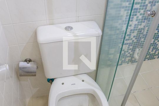 Banheiro de apartamento para alugar com 1 quarto, 40m² em Perdizes, São Paulo
