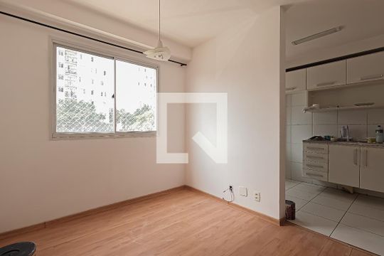 Sala de apartamento para alugar com 2 quartos, 47m² em Jardim Cocaia, Guarulhos