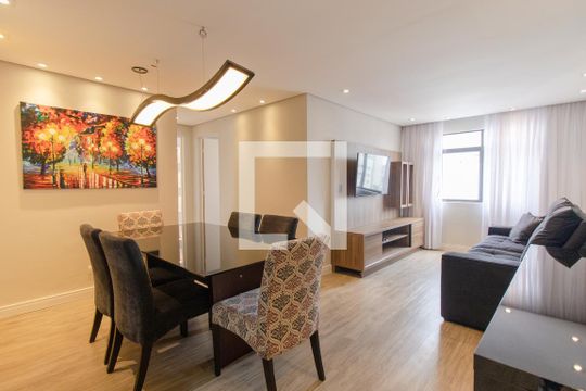 Apartamento para alugar com 2 quartos, 65m² em Bigorrilho, Curitiba
