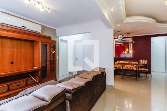 Sala de apartamento para alugar com 1 quarto, 68m² em Jardim Carvalho, Porto Alegre