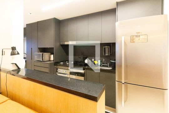 Cozinha de apartamento à venda com 1 quarto, 67m² em Barra Funda, São Paulo