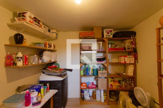 Quarto de Serviço de casa à venda com 4 quartos, 150m² em Vila Rio Branco, São Paulo