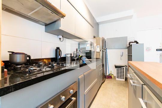 Cozinha de apartamento à venda com 2 quartos, 154m² em Jardim Prudência, São Paulo