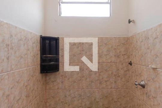Banheiro Suíte de casa para alugar com 1 quarto, 25m² em Vila Santana, São Paulo