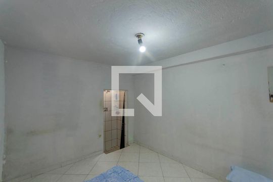 Suíte de casa para alugar com 1 quarto, 25m² em Vila Santana, São Paulo