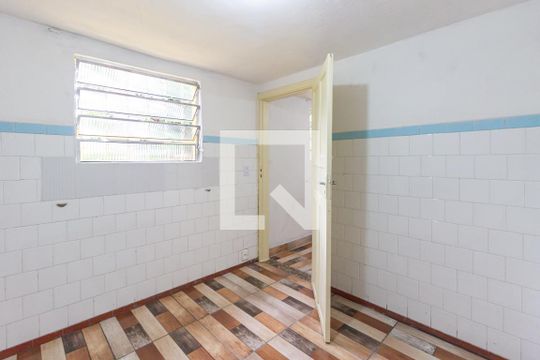 Banheiro de casa para alugar com 1 quarto, 45m² em Jardim Bonfiglioli, São Paulo