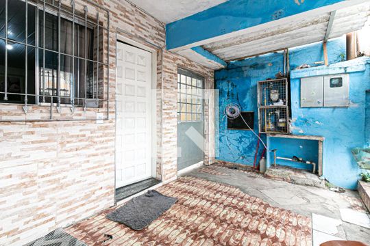 Área Externa de casa à venda com 2 quartos, 115m² em Vila Ré, São Paulo