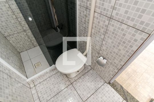 Banheiro de Serviço de casa à venda com 3 quartos, 156m² em Parada de Lucas, Rio de Janeiro