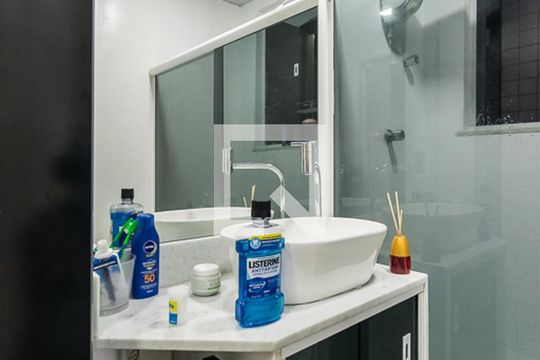 Banheiro Social de casa à venda com 3 quartos, 156m² em Parada de Lucas, Rio de Janeiro