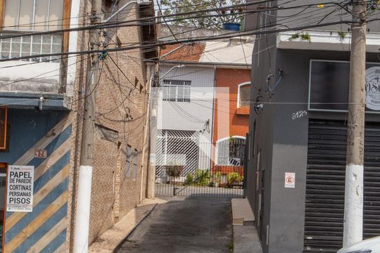 Corredor de Entrada de casa à venda com 6 quartos, 180m² em Saúde, São Paulo