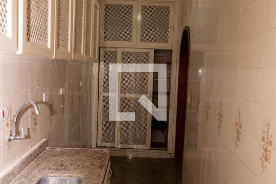 Cozinha de casa à venda com 6 quartos, 180m² em Saúde, São Paulo
