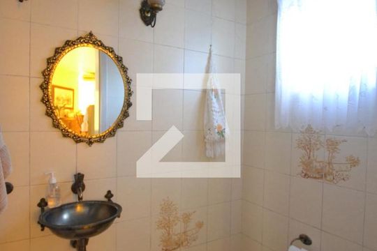 Lavabo de casa à venda com 4 quartos, 287m² em Espírito Santo, Porto Alegre