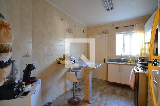 Cozinha de casa à venda com 4 quartos, 287m² em Espírito Santo, Porto Alegre