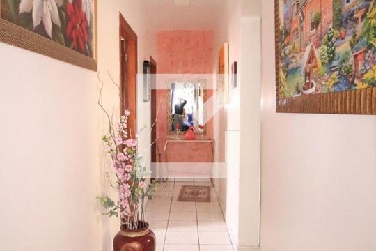 Corredor de casa à venda com 2 quartos, 340m² em Vila Prado, São Paulo